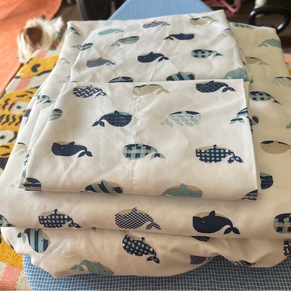 Whale Patterned Bedding Set - Blue and White Queen - Picture 1 of 2